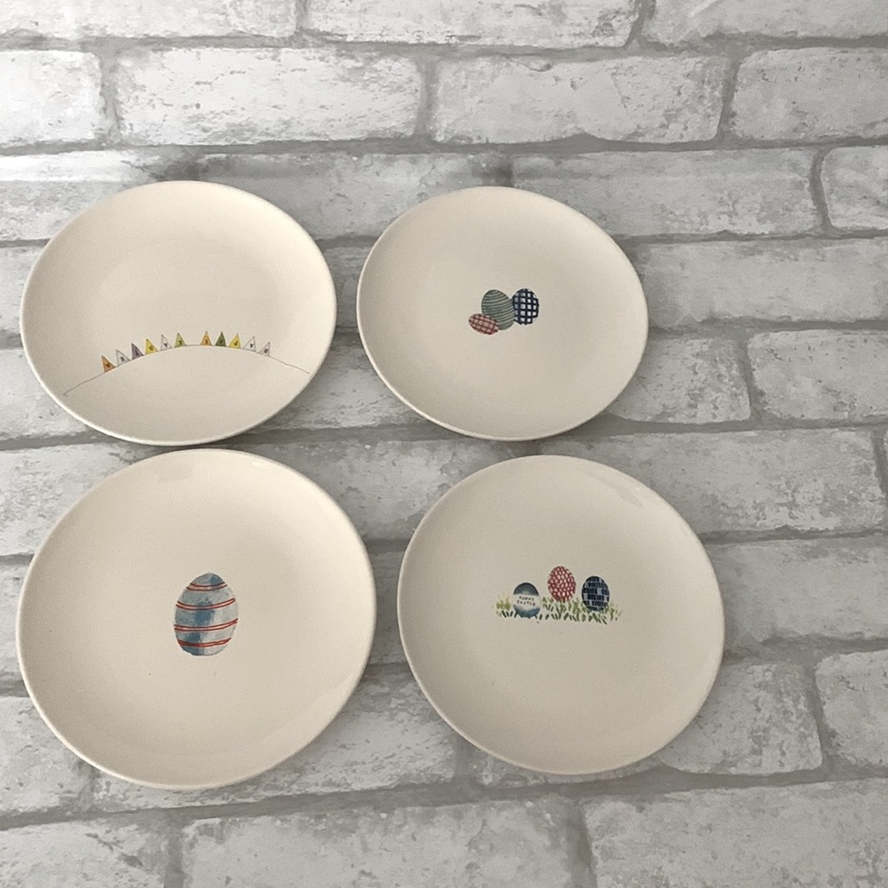 Rae Dunn By Magenta Happy Easter Speckled Egg Plate Set 4‎ great condition